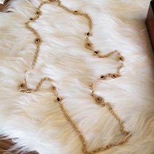 Kendra Scott necklace